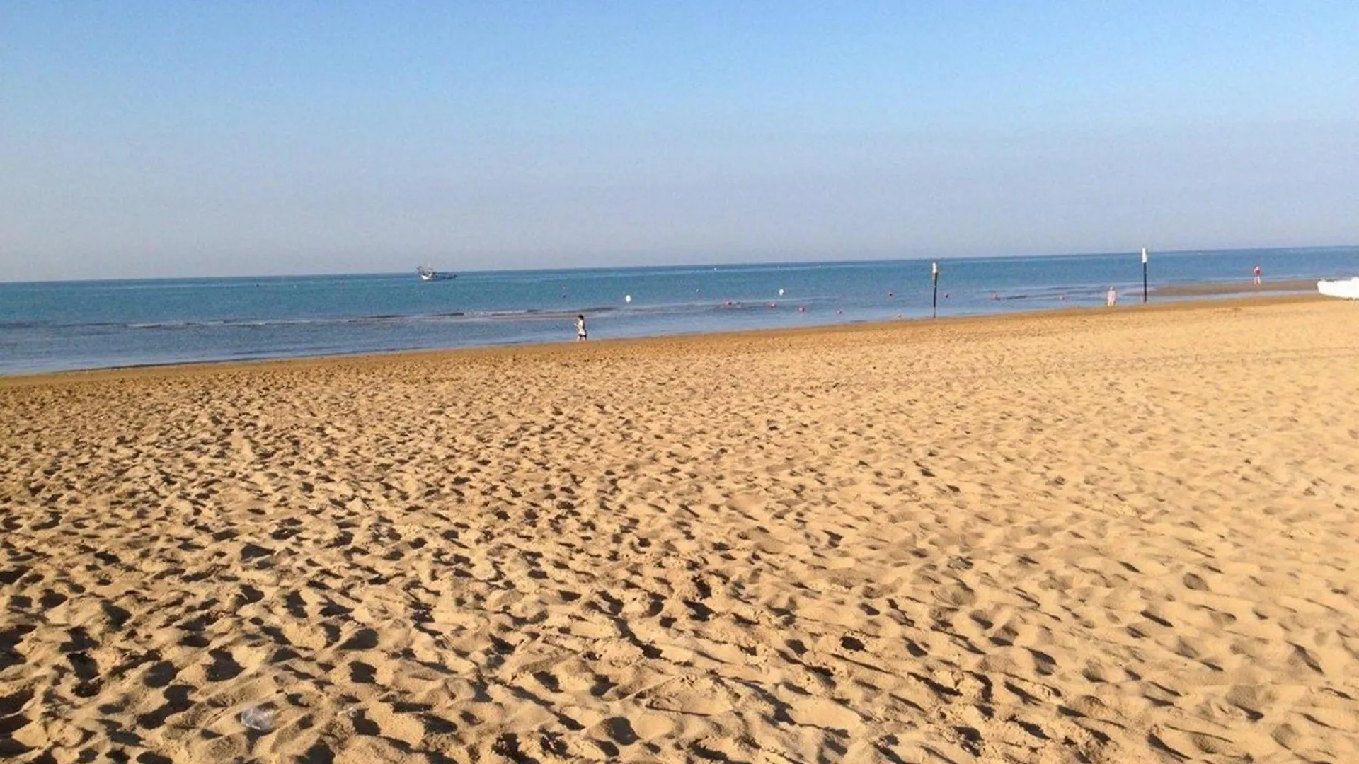 Comfortable And Bright Flat - Beahost Bibione Apartment