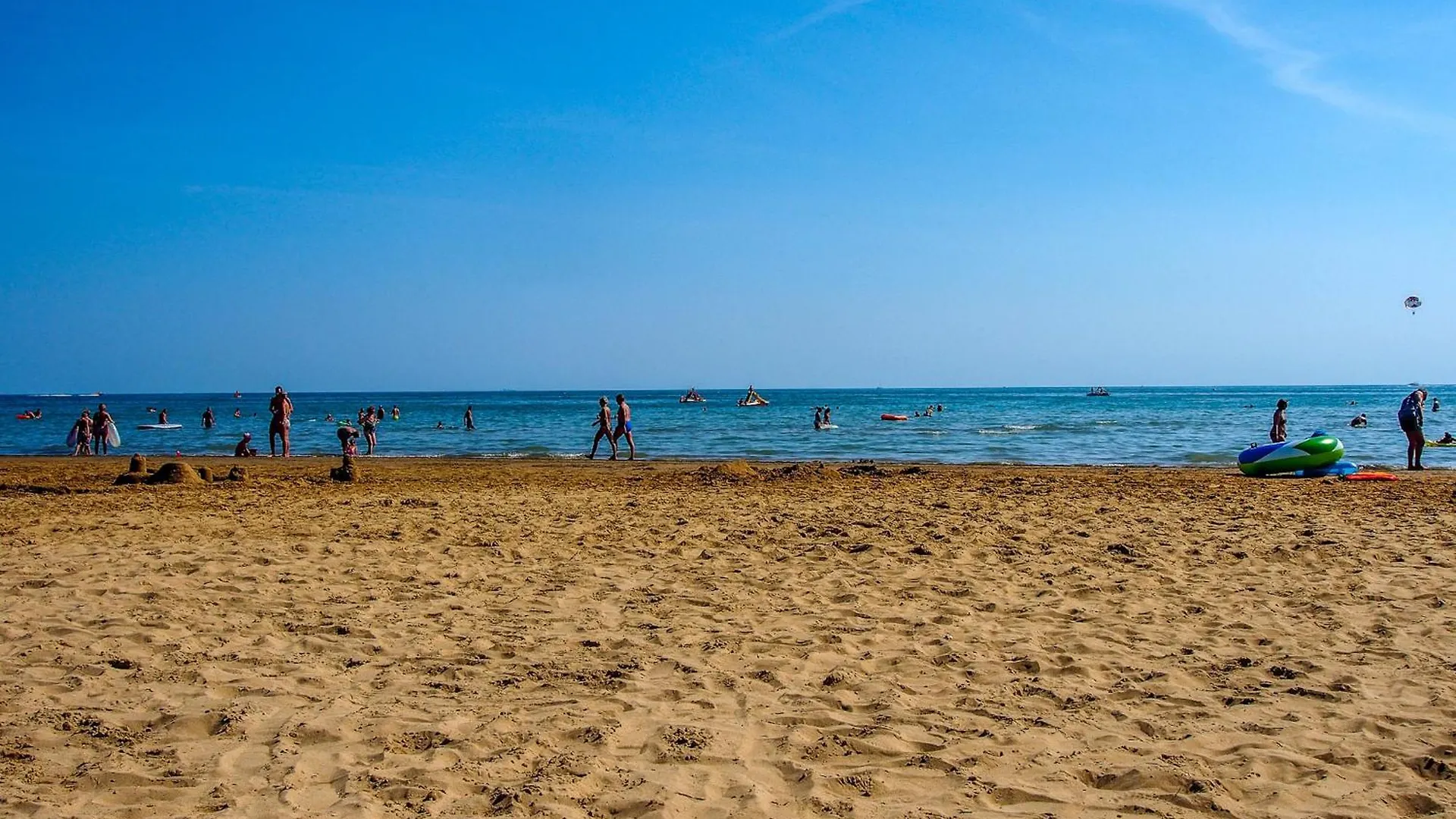 Comfortable And Bright Flat - Beahost Bibione 0*,  Italy
